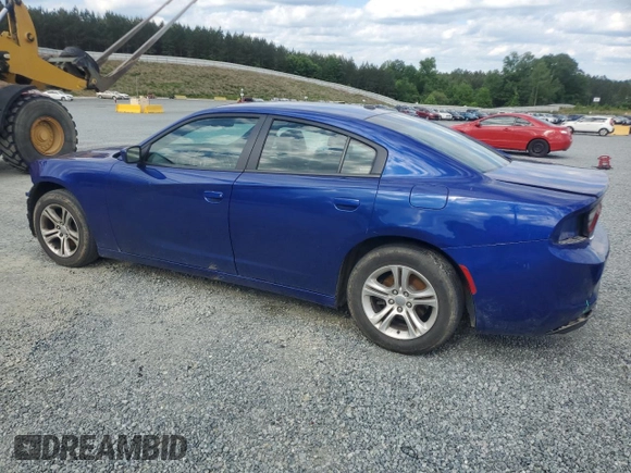 2020 Dodge Charger SXT z VIN 2C3CDXBGXLH100857, wystawiony jako Copart lot #55782515 z przebiegiem 105 046 mil mil oraz Szkoda całkowita • Salvage title. Historia ofert i sprzedaży dostępna na DreamBid. Obrazek 2.