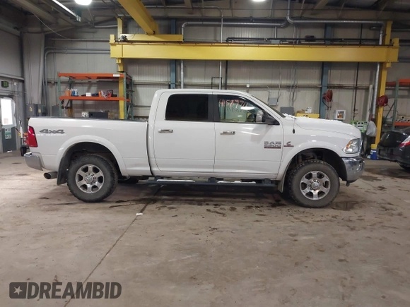 2018 Ram 2500 Big Horn with VIN 3C6UR5DL5JG126920, listed as a IAAI auction lot 41589711 with 111,213 mi miles. Bid and sale history available at carsss.com. Image 13.
