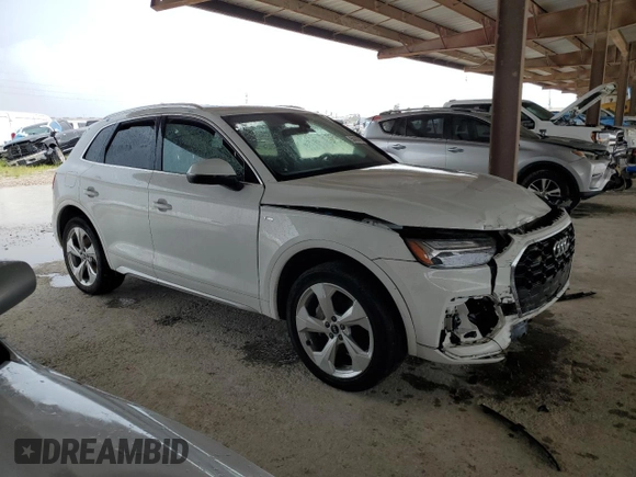 2024 Audi Q5 S line Premium Plus with VIN WA1EAAFY4R2023038, listed as a Copart auction lot 50983625 with 25,634 mi miles and Salvage title. Bid and sale history available at DreamBid. Image 4.
