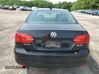 2013 Volkswagen Jetta SE with VIN 3VWDP7AJ8DM360632, listed as a Copart auction lot 57238425 with 133,972 mi miles and Salvage title. Bid and sale history available at DreamBid. Image 6.