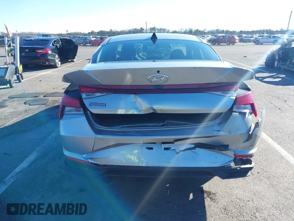 2022 Hyundai Elantra SEL with VIN 5NPLM4AG4NH081132, listed as a IAAI auction lot 41153021 with 22,705 mi miles and . Bid and sale history available at carsss.com. Image 16.