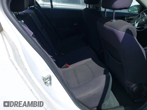 2014 Chevrolet Cruze 1LT with VIN 1G1PC5SB4E7132171, listed as a IAAI auction lot 42532531 with 132,012 mi miles and . Bid and sale history available at DreamBid. Image 8.