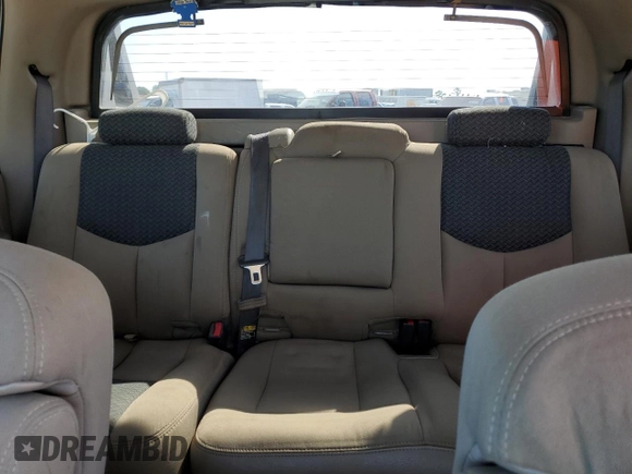 2004 Chevrolet Avalanche with VIN 3GNEC12T24G245868, listed as a Copart auction lot 71949544 with 203,225 mi miles and Salvage Title. Bid and sale history available at carsss.com. Image 10.