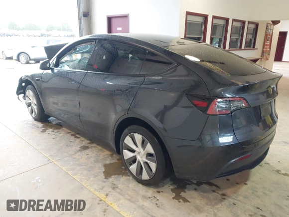 2024 Tesla Model Y с VIN 7SAYGDED4RF072600, выставлен на аукционе IAAI как лот 42242977 с пробегом 8 208 миль миль и . История ставок и продаж доступна на DreamBid. Изображение 3.