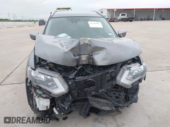 2019 Nissan Rogue SV with VIN KNMAT2MT5KP559355, listed as a IAAI auction lot 42196013 with 83,908 mi miles and . Bid and sale history available at DreamBid. Image 12.