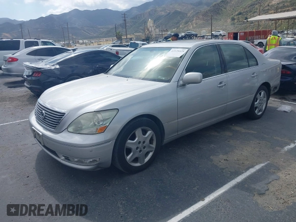 2004 Lexus LS 430 z VIN JTHBN36F140172016, wystawiony jako IAAI lot #42128428 z przebiegiem 242 204 mil mil oraz . Historia ofert i sprzedaży dostępna na DreamBid. Obrazek 2.