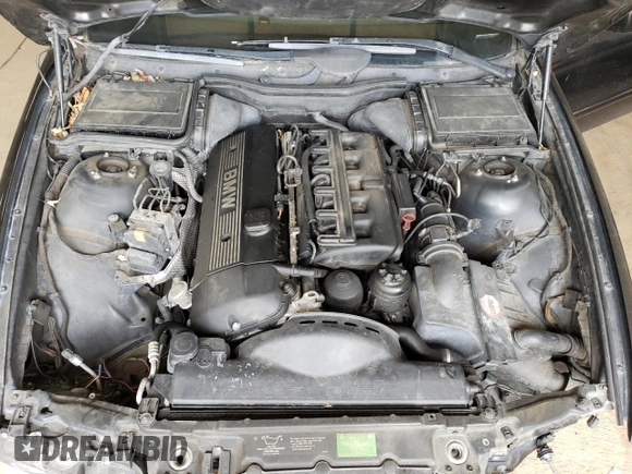 2001 BMW 5 Series 530iA with VIN WBADT63461CF04935, listed as a Copart auction lot 61252214 with 186,050 mi miles and Salvage Title. Bid and sale history available at carsss.com. Image 11.