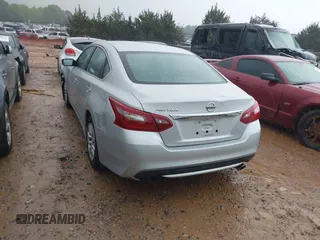 2018 Nissan Altima SL z VIN 1N4AL3AP0JC159938, wystawiony jako IAAI lot #42009536 z przebiegiem 116 374 mil mil oraz . Historia ofert i sprzedaży dostępna na DreamBid. Obrazek 3.