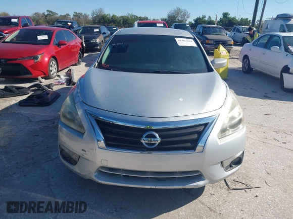 2015 Nissan Altima S with VIN 1N4AL3AP4FN304233, listed as a IAAI auction lot 41463418 with 233,084 mi miles and . Bid and sale history available at carsss.com. Image 13.