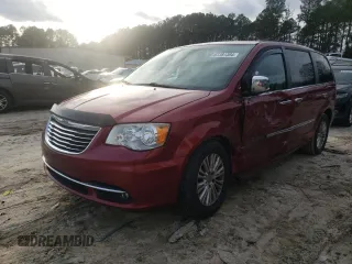 2011 Chrysler Town & Country Touring L z VIN 2A4RR8DG2BR722138, wystawiony jako Copart lot #87381384 z przebiegiem 290 017 mil mil oraz Szkoda całkowita • Salvage title. Historia ofert i sprzedaży dostępna na DreamBid. Obrazek 1.