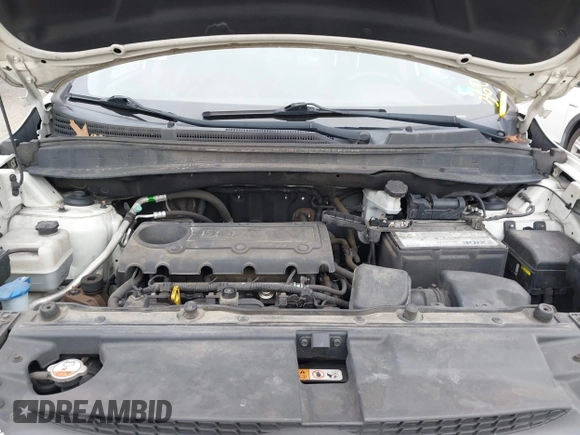 2013 Hyundai Tucson GLS with VIN KM8JU3AC5DU693550, listed as a IAAI auction lot 41919615 with 202,517 mi miles. Bid and sale history available at carsss.com. Image 10.