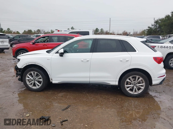 2023 Audi Q3 S line Premium with VIN WA1DECF35P1127797, listed as a IAAI auction lot 41353532 with 34,581 mi miles and . Bid and sale history available at DreamBid. Image 14.