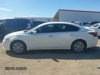 2018 Nissan Altima SV with VIN 1N4AL3AP4JC290385, listed as a IAAI auction lot 41697803 with 165,475 mi miles and . Bid and sale history available at carsss.com. Image 14.