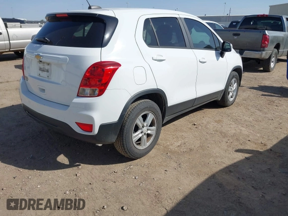 2021 Chevrolet Trax LS with VIN KL7CJKSB9MB301460, listed as a IAAI auction lot 41736329 with 169,013 mi miles. Bid and sale history available at carsss.com. Image 4.