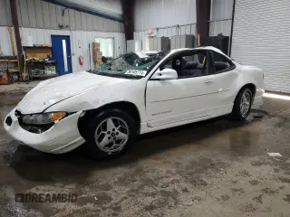 2002 Pontiac Grand Prix GT with VIN 1G2WP12K42F111794, listed as a Copart auction lot 80105774 with 122,781 mi miles and Salvage Title. Bid and sale history available at carsss.com. Image 1.