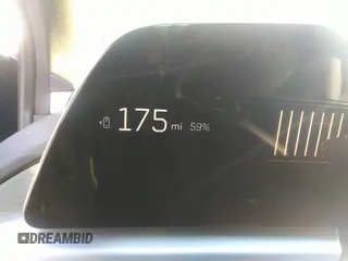 2024 Cadillac LYRIQ z VIN 1GYKPVRL8RZ128147, wystawiony jako IAAI lot #41273392 z przebiegiem 1 927 mil mil oraz . Historia ofert i sprzedaży dostępna na DreamBid. Obrazek 17.