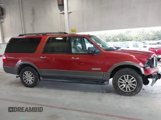 2007 Ford Expedition EL XLT with VIN 1FMFK15577LA81842, listed as a IAAI auction lot 41389458 with 221,603 mi miles. Bid and sale history available at carsss.com. Image 13.