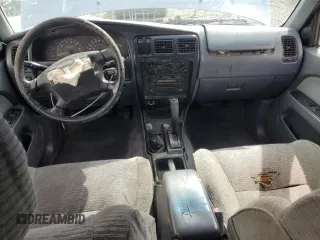 1998 Toyota 4Runner SR5 с VIN JT3HN86R1W0172902, выставлен на аукционе Copart как лот 49157105 с пробегом 323 236 миль миль и Списание • Salvage title. История ставок и продаж доступна на DreamBid. Изображение 8.