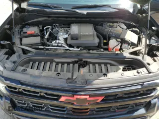 2022 Chevrolet Silverado 1500 LT Trail Boss with VIN 3GCUDFETXNG503890, listed as a Copart auction lot 55646935 with 32,407 mi miles and Salvage Title. Bid and sale history available at DreamBid. Image 11.