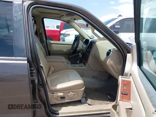 2007 Ford Explorer Eddie Bauer z VIN 1FMEU64E37UA97616, wystawiony jako IAAI lot #42761472 z przebiegiem 220 385 mil mil oraz . Historia ofert i sprzedaży dostępna na DreamBid. Obrazek 5.