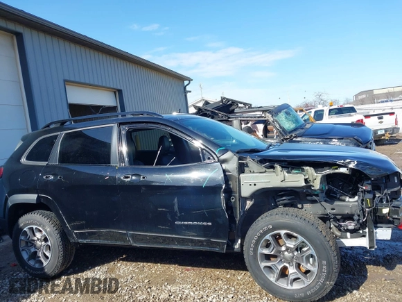 2022 Jeep Cherokee Trailhawk with VIN 1C4PJMBX0ND500947, listed as a IAAI auction lot 41691906 with 16,163 mi miles. Bid and sale history available at carsss.com. Image 14.