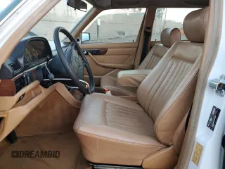 1986 Mercedes-Benz 420 420SEL with VIN WDBCA35D7GA228605, listed as a Copart auction lot 85934304 with 173,961 mi miles and Salvage Title. Bid and sale history available at carsss.com. Image 7.