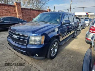 2010 Chevrolet Avalanche LT with VIN 3GNNCFE09AG124832, listed as a Copart auction lot 86728894 with 136,595 mi miles and Clean Title. Bid and sale history available at carsss.com. Image 2.
