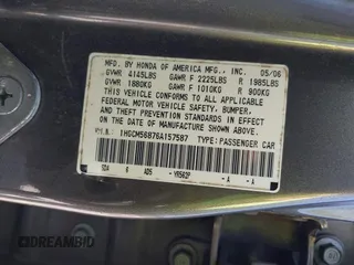 2006 Honda Accord EX-L z VIN 1HGCM56876A157587, wystawiony jako IAAI lot #39181913 z przebiegiem 354 500 mil mil oraz . Historia ofert i sprzedaży dostępna na DreamBid. Obrazek 9.