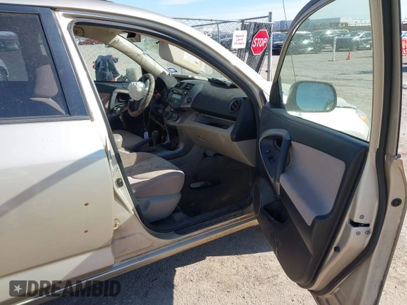 2007 Toyota RAV4 with VIN JTMZD33V175038628, listed as a IAAI auction lot 41342974 with 255,518 mi miles. Bid and sale history available at carsss.com. Image 5.
