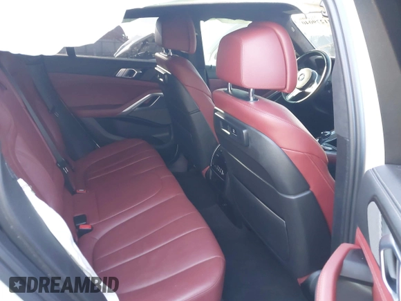 2021 BMW X6 sDrive40i z VIN 5UXCY4C06M9E16162, wystawiony jako IAAI lot #41279040 z przebiegiem 94 494 mil mil oraz . Historia ofert i sprzedaży dostępna na DreamBid. Obrazek 8.