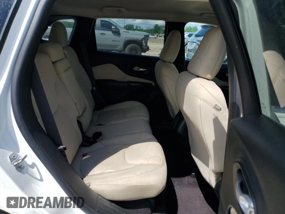 2016 Jeep Cherokee Latitude z VIN 1C4PJLCB0GW329394, wystawiony jako Copart lot #55442565 z przebiegiem 95 136 mil mil oraz Szkoda całkowita • Salvage title. Historia ofert i sprzedaży dostępna na DreamBid. Obrazek 11.