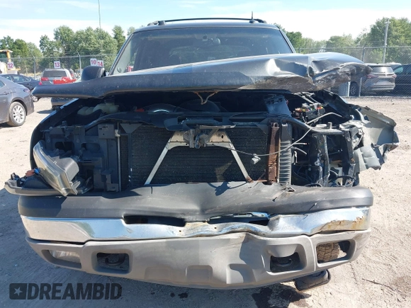 2004 Chevrolet Avalanche Z71 with VIN 3GNEK12T14G117298, listed as a IAAI auction lot 42600262 with 209,889 mi miles and . Bid and sale history available at DreamBid. Image 6.