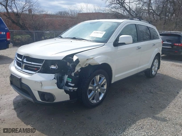 2014 Dodge Journey Limited with VIN 3C4PDCDG8ET142487, listed as a IAAI auction lot 41883362 with 117,632 mi miles. Bid and sale history available at carsss.com. Image 2.