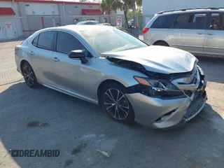 2018 Toyota Camry LE with VIN 4T1B11HK7JU099875, listed as a IAAI auction lot 41503123 with 60,202 mi miles. Bid and sale history available at carsss.com. Image 1.