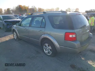 2007 Ford Freestyle SEL with VIN 1FMDK02117GA27089, listed as a IAAI auction lot 41494828 with 171,643 mi miles. Bid and sale history available at carsss.com. Image 3.