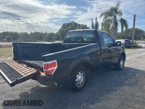 2013 Ford F-150 XL with VIN 1FTMF1CM7DFE09796, listed as a Copart auction lot 86871264 with 67,872 mi miles and Clean title. Bid and sale history available at DreamBid. Image 4.