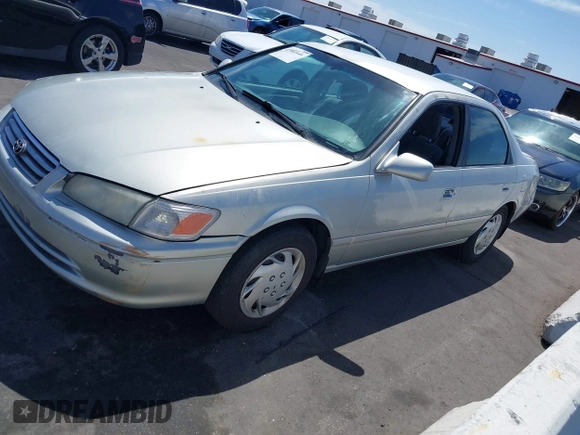2001 Toyota Camry CE with VIN 4T1BG22K91U042316, listed as a IAAI auction lot 42060446 with 179,630 mi miles. Bid and sale history available at carsss.com. Image 12.