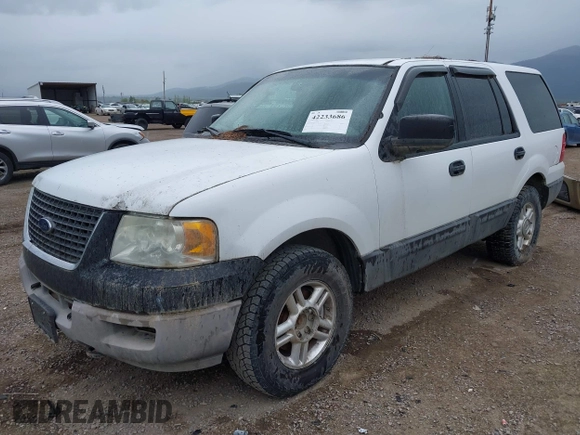 2005 Ford Expedition Special Service with VIN 1FMPU16505LA92983, listed as a IAAI auction lot 42233686 with 222,755 mi miles and . Bid and sale history available at DreamBid. Image 2.
