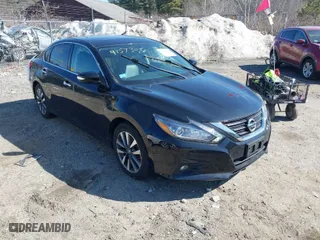 2017 Nissan Altima 2.5 SR with VIN 1N4AL3AP4HC290929, listed as a IAAI auction lot 41573036 with 77,029 mi miles. Bid and sale history available at carsss.com. Image 1.