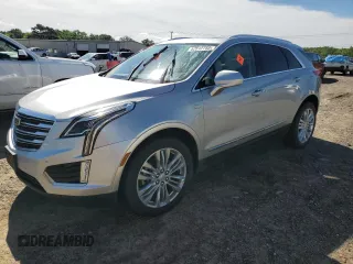 2019 Cadillac XT5 Premium Luxury FWD z VIN 1GYKNERS5KZ235627, wystawiony jako Copart lot #52512755 z przebiegiem Nie podano mil oraz Szkody całkowita. Historia ofert i sprzedaży dostępna na DreamBid. Obrazek 1.