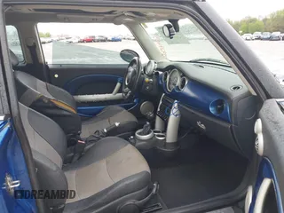 2005 MINI Hardtop S with VIN WMWRE33415TG95331, listed as a IAAI auction lot 41929403 with 216,181 mi miles and . Bid and sale history available at DreamBid. Image 5.