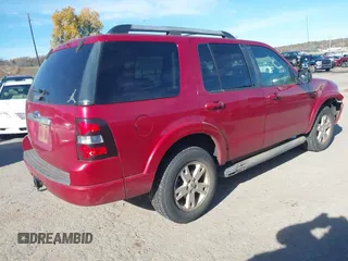 2010 Ford Explorer XLT with VIN 1FMEU6DE5AUA03758, listed as a IAAI auction lot 40921795 with 122,386 mi miles. Bid and sale history available at carsss.com. Image 4.