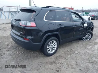 2019 Jeep Cherokee Latitude with VIN 1C4PJMCB8KD367868, listed as a IAAI auction lot 41465306 with 84,250 mi miles. Bid and sale history available at carsss.com. Image 4.