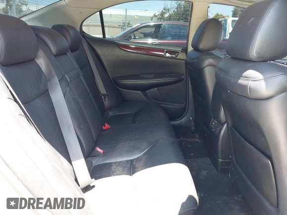 2004 Lexus ES 350 z VIN JTHBA30G045004593, wystawiony jako IAAI lot #42588651 z przebiegiem 102 044 mil mil oraz . Historia ofert i sprzedaży dostępna na DreamBid. Obrazek 8.