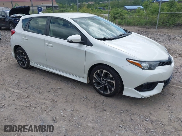 2016 Scion iM z VIN JTNKARJE2GJ519457, wystawiony jako IAAI lot #42286446 z przebiegiem 129 789 mil mil oraz . Historia ofert i sprzedaży dostępna na DreamBid. Obrazek 1.