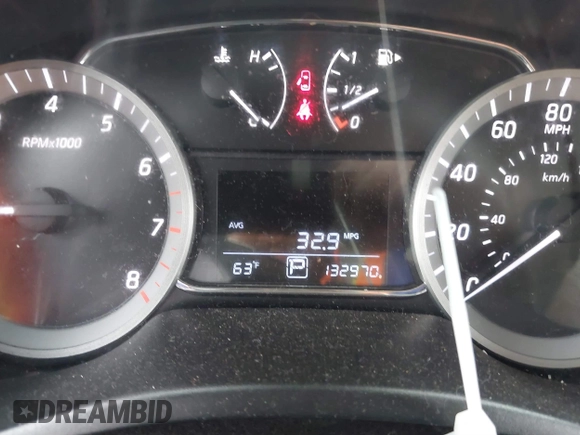 2015 Nissan Sentra S with VIN 3N1AB7AP4FY363387, listed as a IAAI auction lot 41862097 with 132,970 mi miles. Bid and sale history available at carsss.com. Image 7.