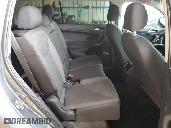 2018 Volkswagen Tiguan S with VIN 3VV1B7AXXJM054778, listed as a Copart auction lot 61294795 with 87,330 mi miles and Salvage title. Bid and sale history available at DreamBid. Image 10.