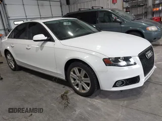 2011 Audi A4 Premium z VIN WAUAFAFLXBN056489, wystawiony jako IAAI lot #42485298 z przebiegiem 165 803 mil mil oraz . Historia ofert i sprzedaży dostępna na DreamBid. Obrazek 1.