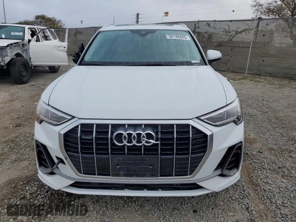 2020 Audi Q3 S line Premium Plus с VIN WA1EECF38L1103850, выставлен на аукционе Copart как лот 50740425 с пробегом 39 327 миль миль и Списание • Salvage title. История ставок и продаж доступна на DreamBid. Изображение 5.