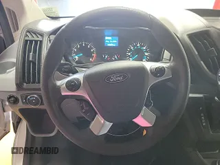 2019 Ford Transit z VIN 1FTYE1YM9KKA69150, wystawiony jako IAAI lot #42723249 z przebiegiem 226 890 mil mil oraz . Historia ofert i sprzedaży dostępna na DreamBid. Obrazek 9.